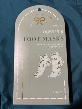 SpaLife - Repairing Foot Masks — Shea butter, paleo santo, & peppermint- 2 pairs